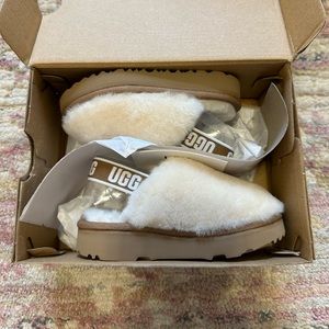 NWT FLUFF YEAH UGG SLIPPERS TODDLER size 7